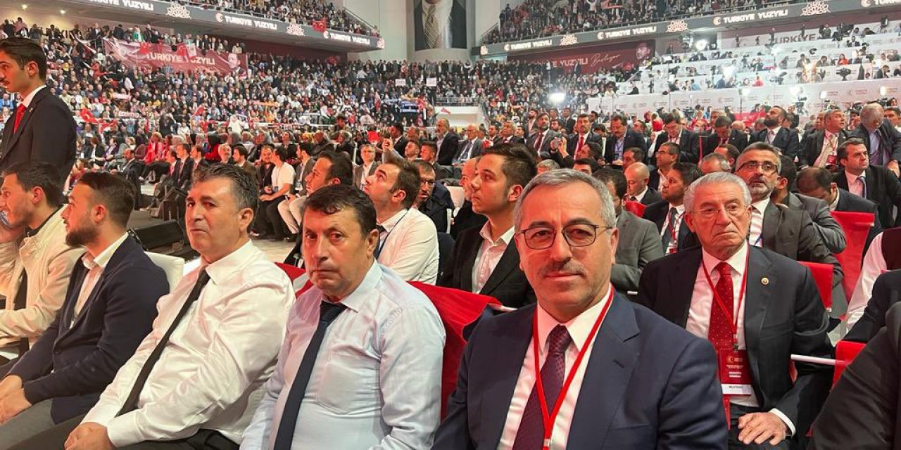 Başkan Güngör, “Türkiye Yüzyılı” Tanıtım Toplantısı’na Katıldı