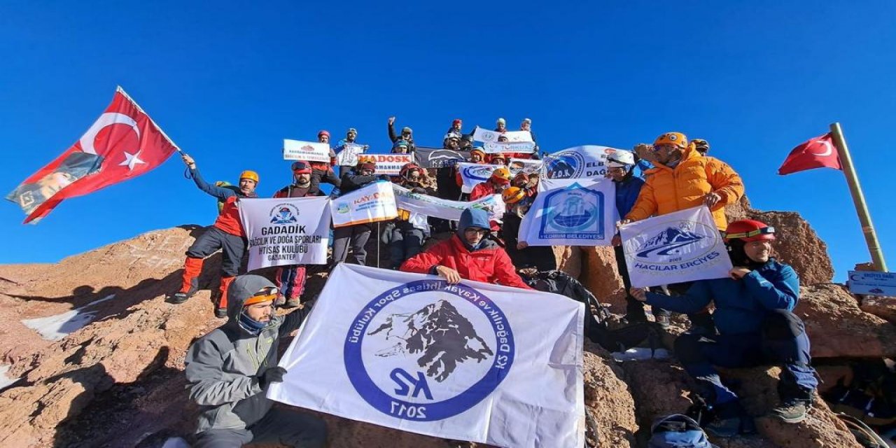 Kahramanmaraşlı Dağcılardan Erciyes Dağı’na Özel Tırmanış