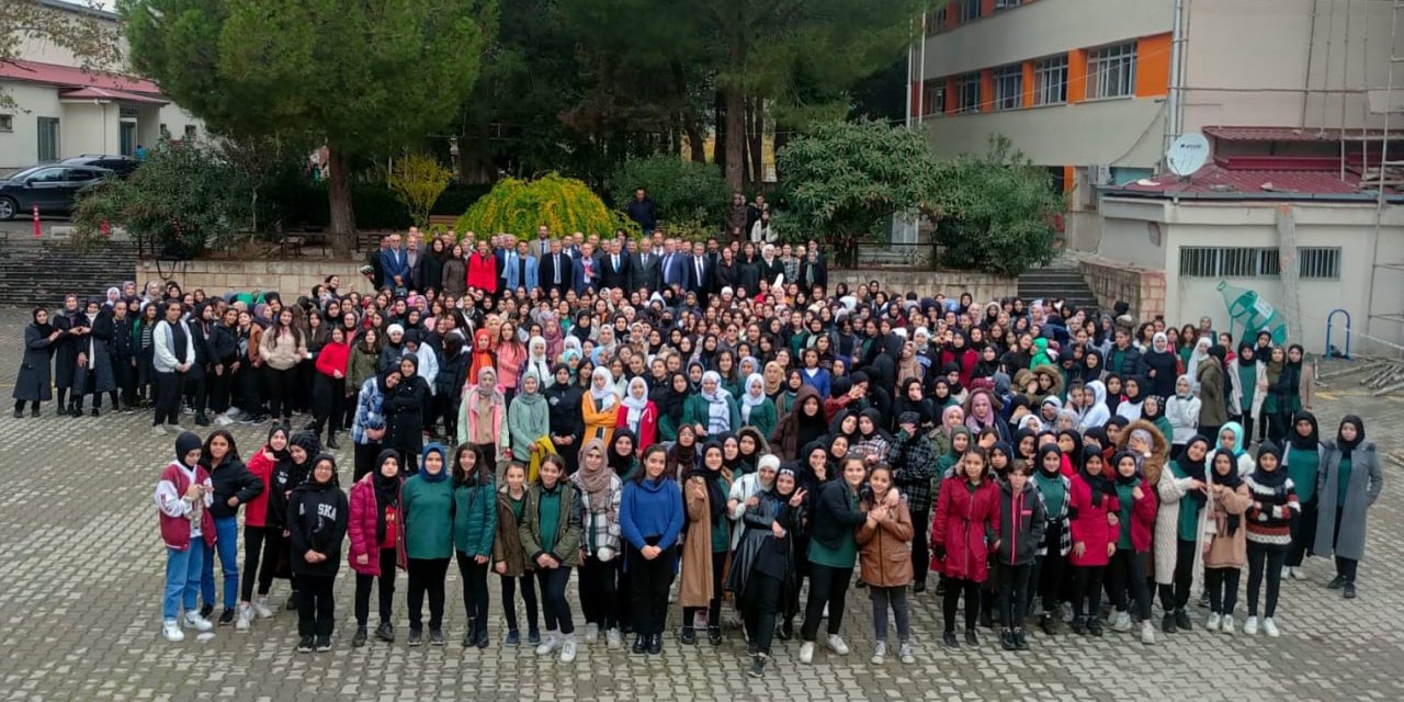 Kahramanmaraş'ta Öğrenciler Öğretmenlerini Unutmadı