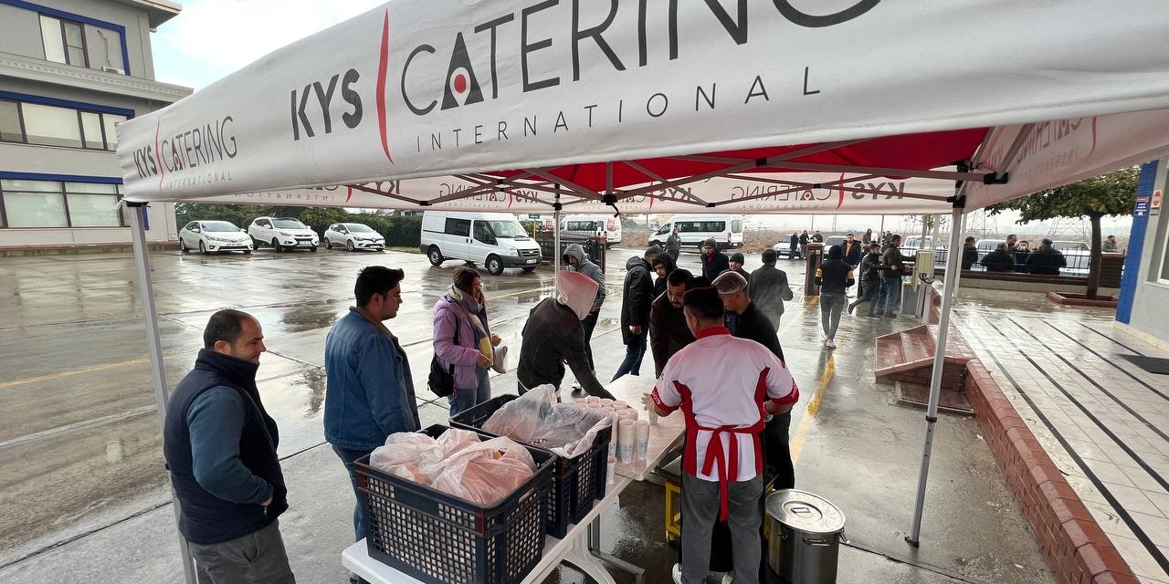 Kahramanmaraş'ta Bir Bardak Sıcak Çorba İle Gönülleri Fethetti