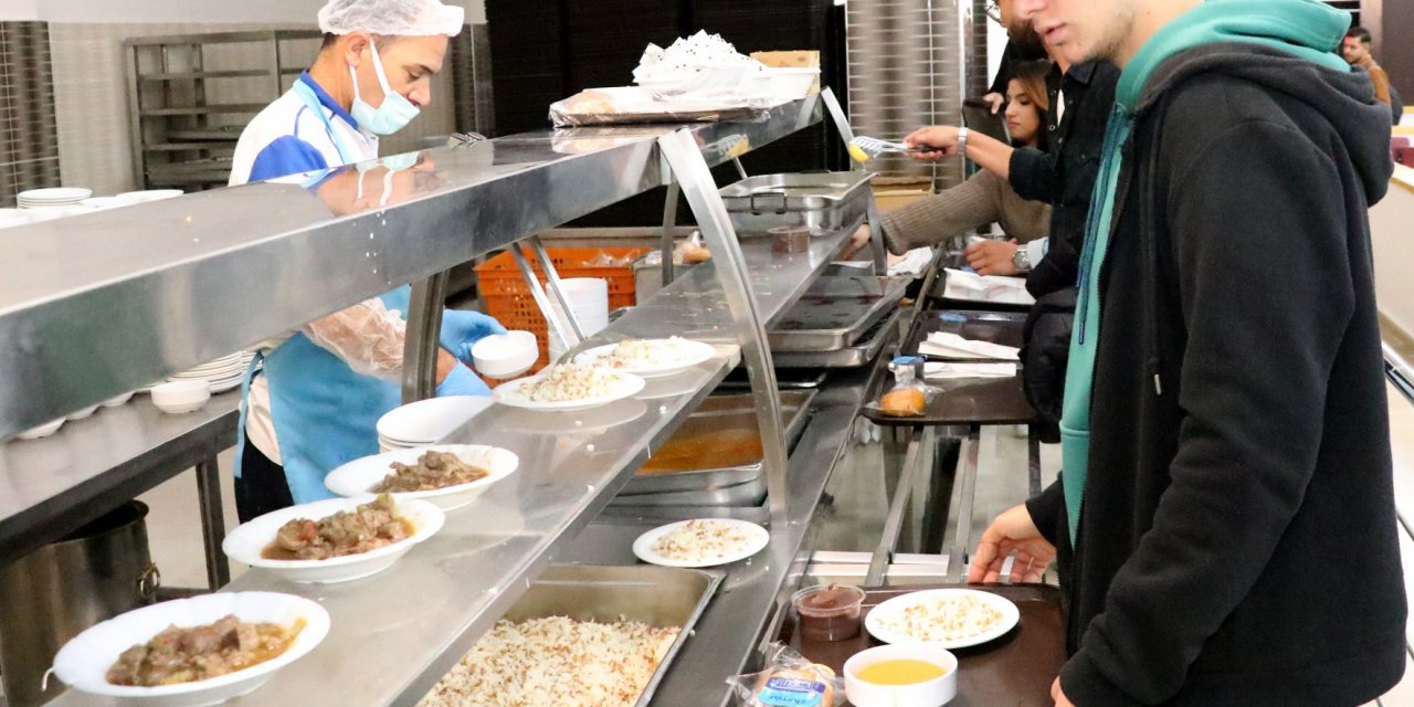 Kahramanmaraş’ta Öğrencilere Ücretsiz Destekler Artıyor