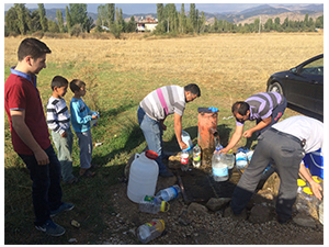 Bidonu alan pınara koştu