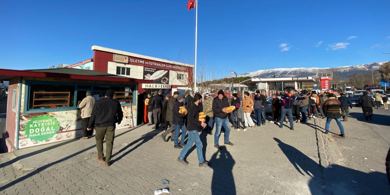 Kahramanmaraş’ta Günlük 225 Bin Ekmek: Büyükşehir’den Fırınlara 140 Ton Un