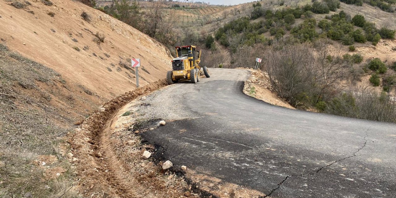 Kahramanmaraş'ta Hasarlı Yollar Yenileniyor
