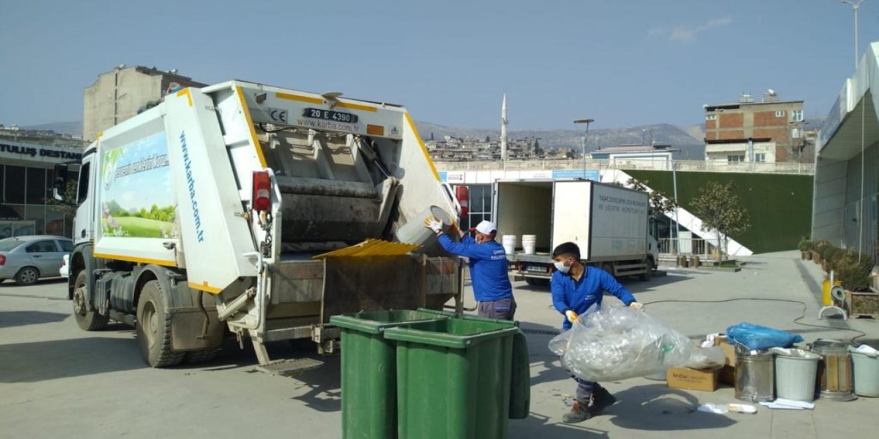 Kahramanmaraş’ta 982 Noktada Temizlik Çalışmaları Sürdürülüyor