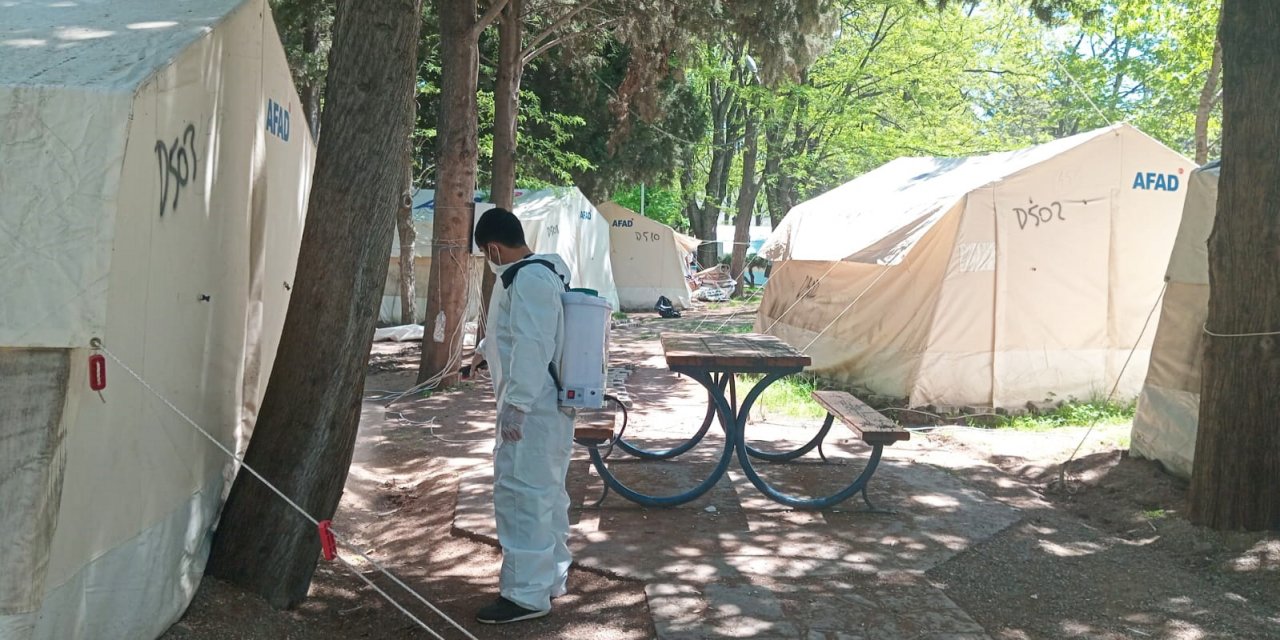 Kahramanmaraş’ta Geçici Barınma Merkezleri Dezenfekte Ediliyor