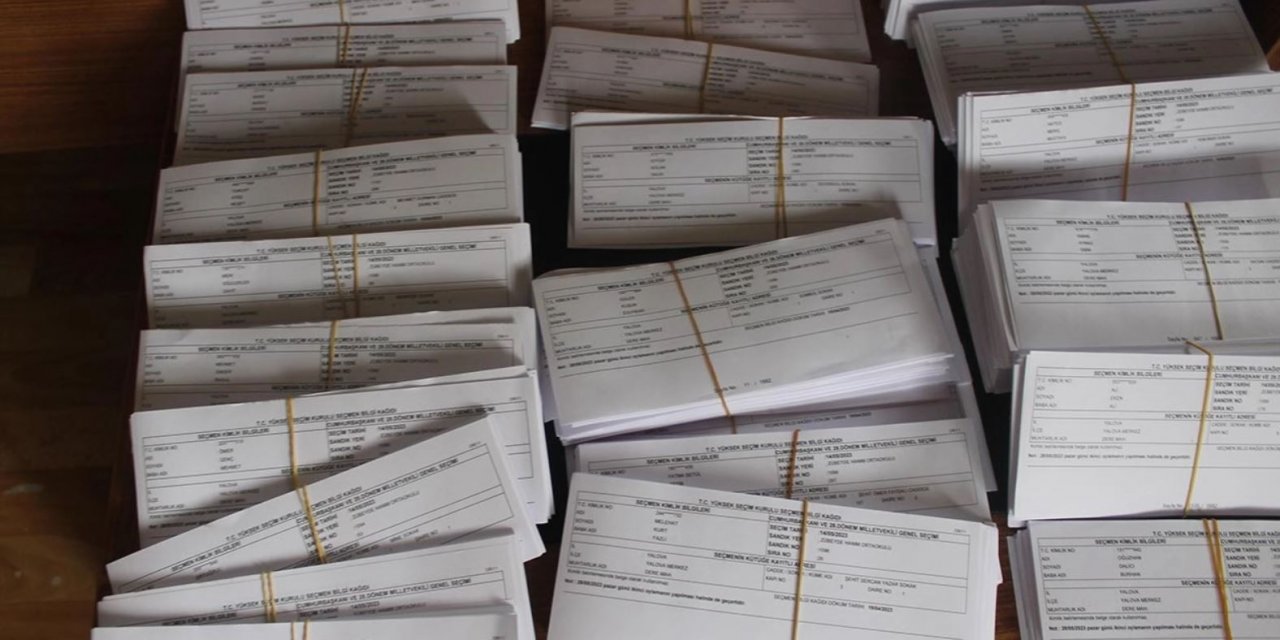 Kahramanmaraş'ta Seçmen Kağıtları Muhtarlıklara Geldi