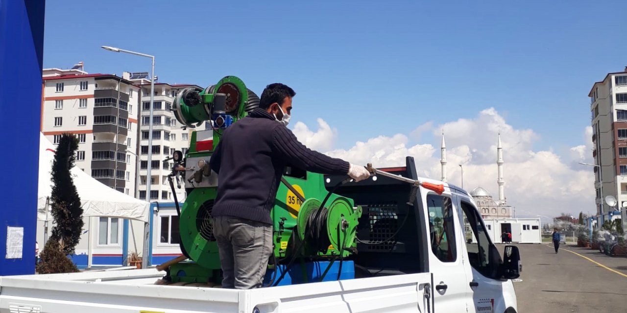 Kahramanmaraş'ın Kuzey İlçelerinde Temizlik Çalışmaları Sürdürülüyor