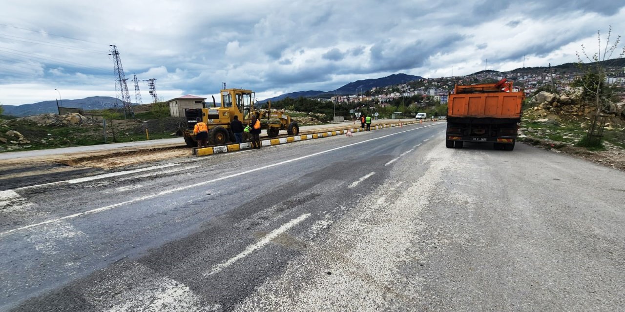 Kahramanmaraş Büyükşehir Yollarda Çalışmalarını Sürdürüyor