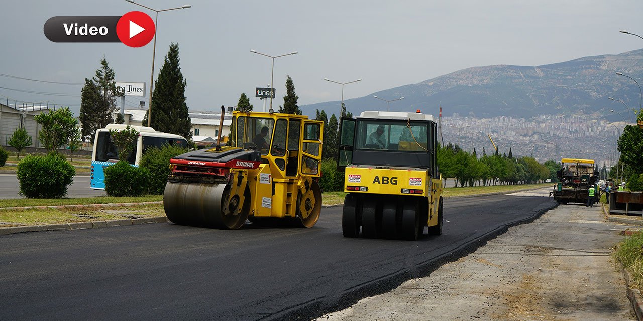 Kahramanmaraş Büyükşehir, Genç Osman Servis Yolu’nun Asfaltını Yeniliyor