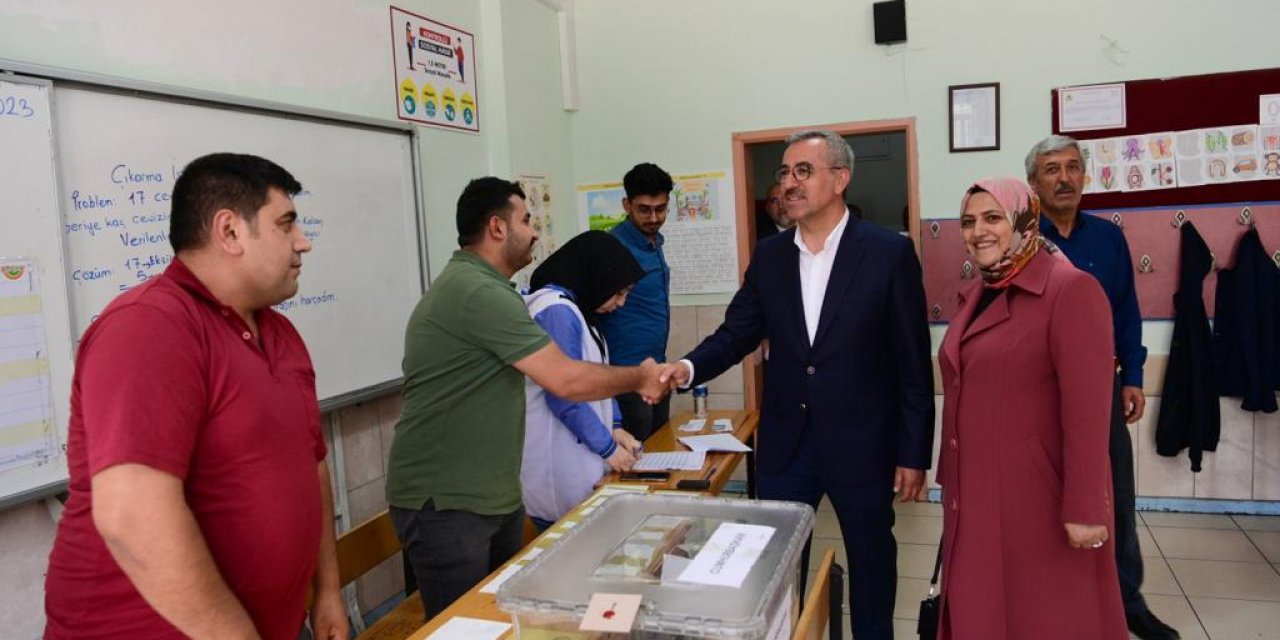 Başkan Güngör; Seçimin Ülkemiz ve Milletimiz İçin Hayırlı Olmasını Diliyorum