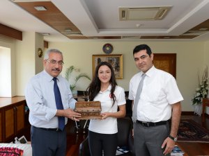 Türkiye rekortmeninden sürpriz nezaket ziyareti!