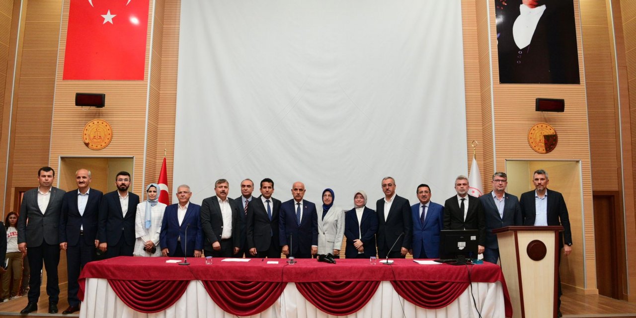 Başkan Güngör; El Birliğiyle Şehrimiz ve Hemşehrilerimiz İçin Çalışacağız
