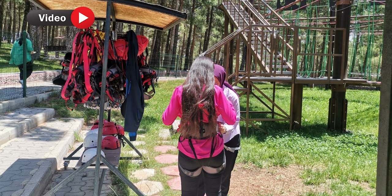 Kahramanmaraş'ta Depremzede Öğrenciler Heyecan Bahçesinde Stres Attı