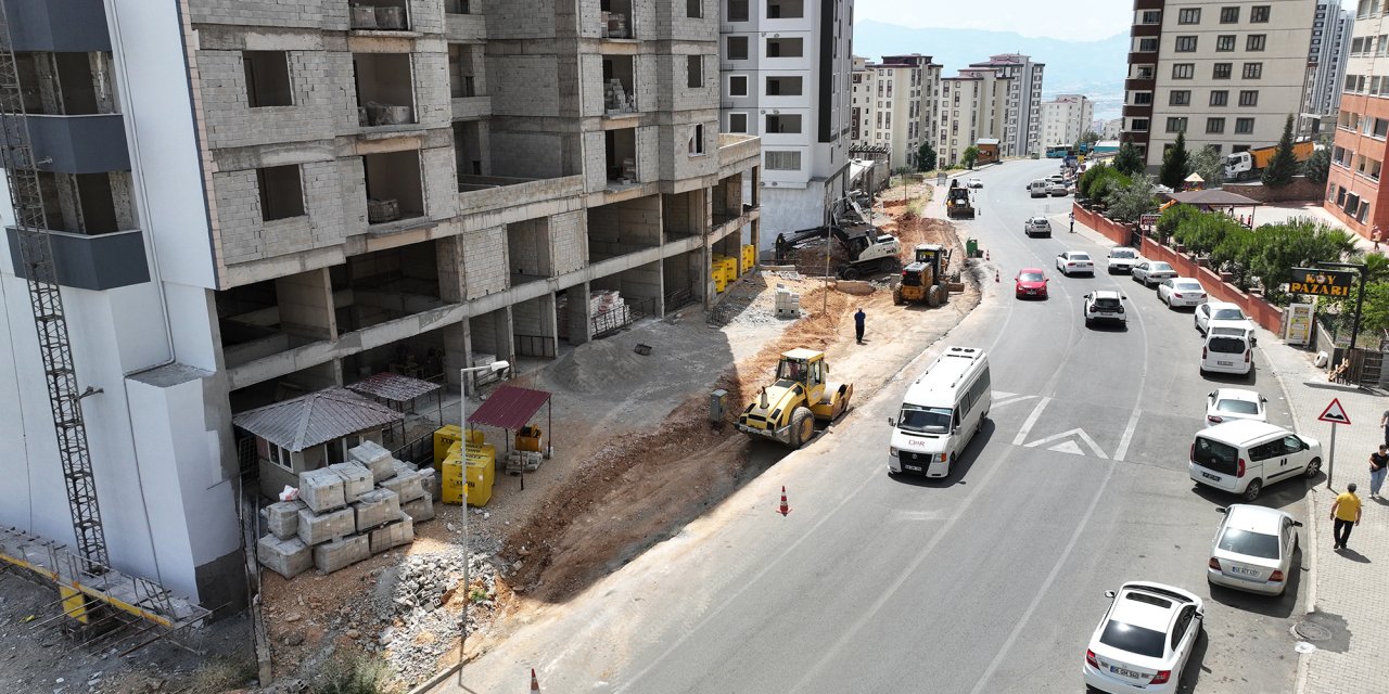 Kahramanmaraş Büyükşehir, Alternatif Yollarda Genişletme Çalışmalarını Sürdürüyor