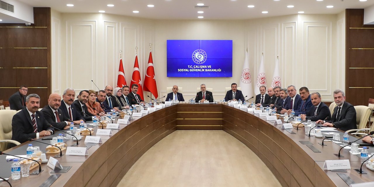 Hayrettin Güngör, Çalışma ve Sosyal Güvenlik Bakanı Işıkhan ile Bir Araya Geldi