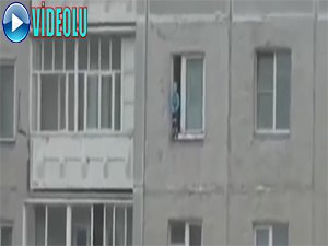 Bebeğin 8. katta ölümle dansı!