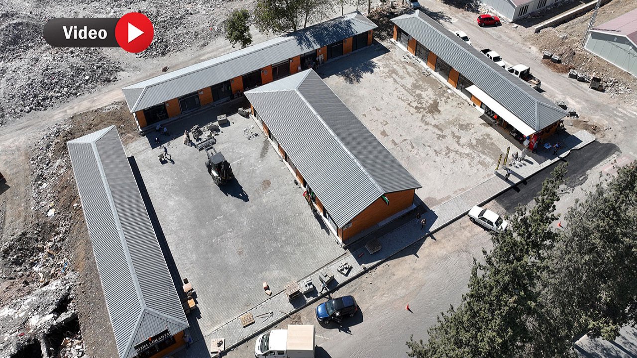 Kahramanmaraş’ta Azerbaycan Bulvarı’ndaki Çarşıların Çevre Düzeni Yapılıyor