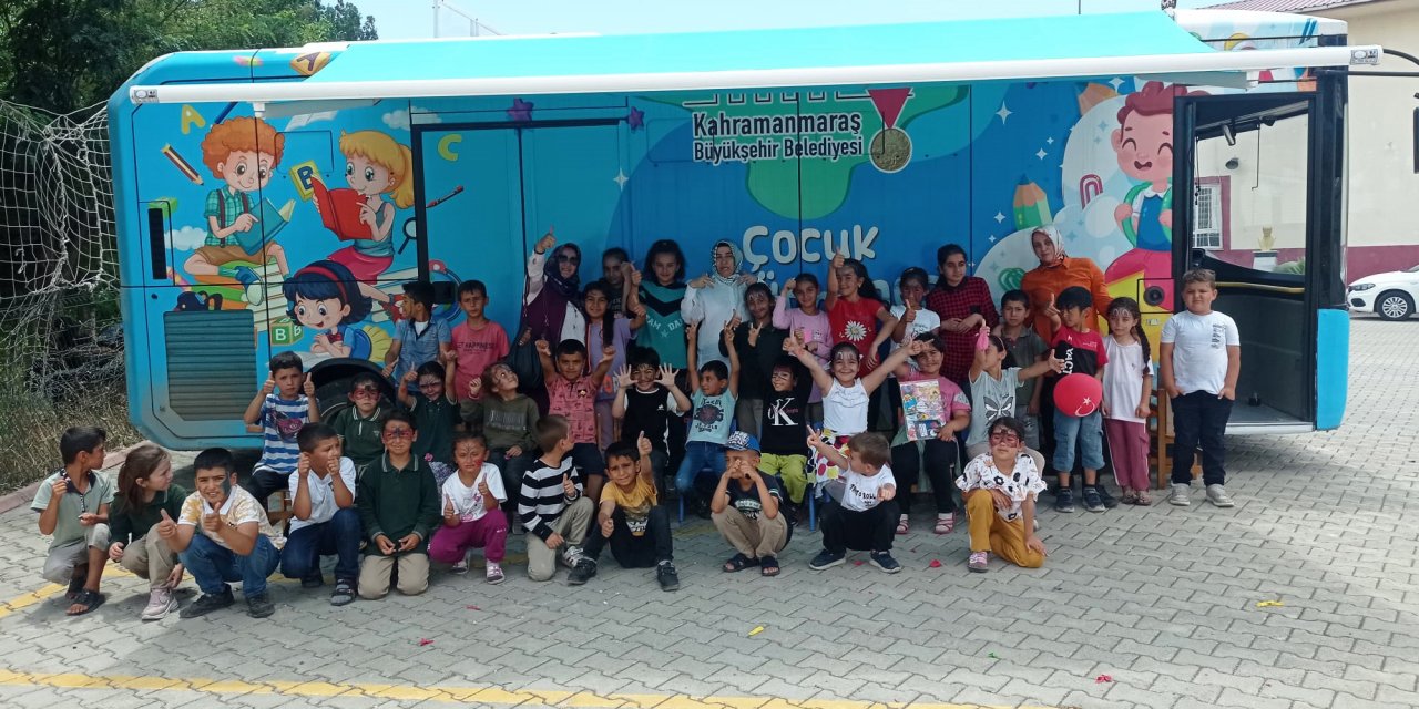 Kahramanmaraş’ta Çocuk Kütüphanesi Minikleri Ziyaretini Sürdürüyor