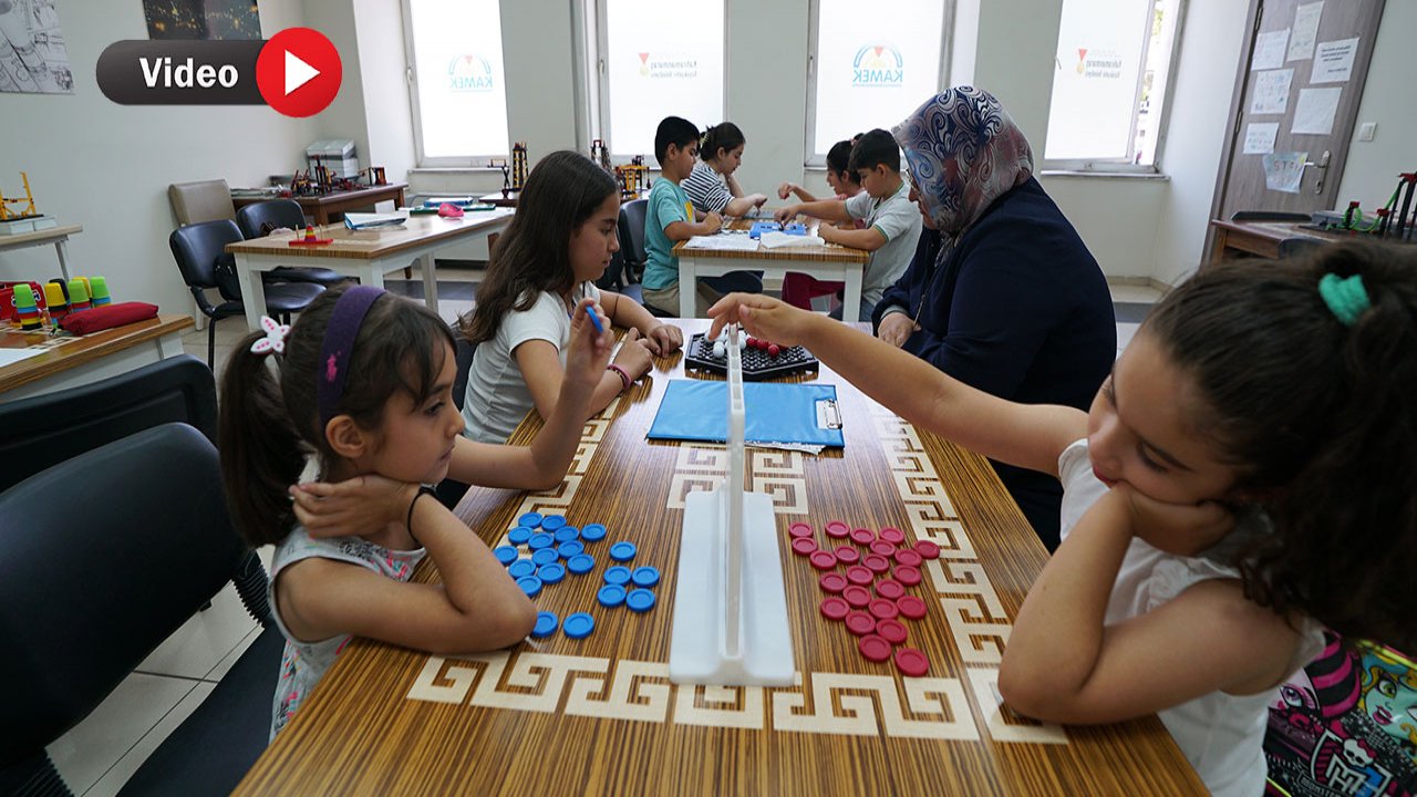 Kahramanmaraş’ta Çocuklar Yaz Tatilini KAMEK’te Değerlendiriyor!