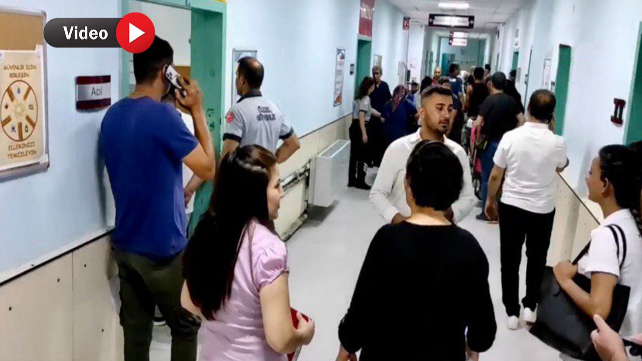 Depremden Korkup Aşağı Atladılar