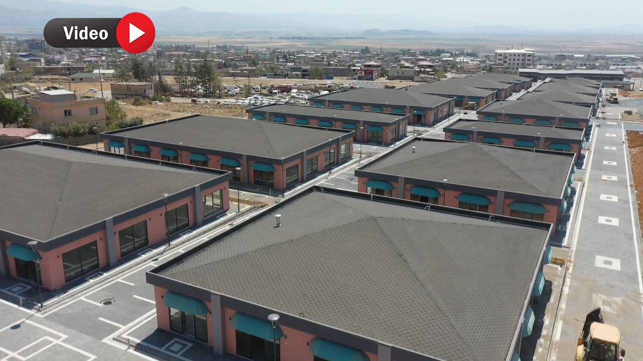 Kahramanmaraş'ın Komşu İlinde Esnafa Depreme Dayanıklı Çelik Çarşı!