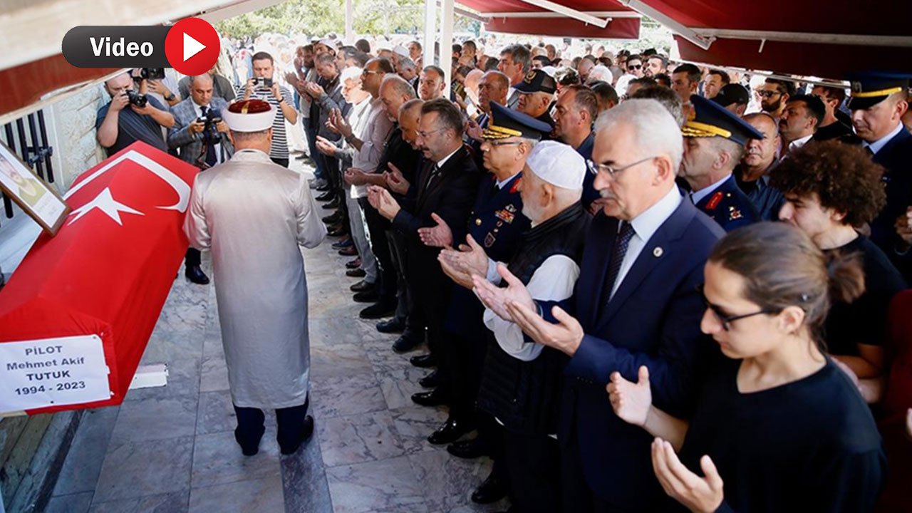 İzmir'deki Orman Yangınında Şehit Olan Kahramanmaraşlı Pilotun Hüzünlü Veda Töreni!