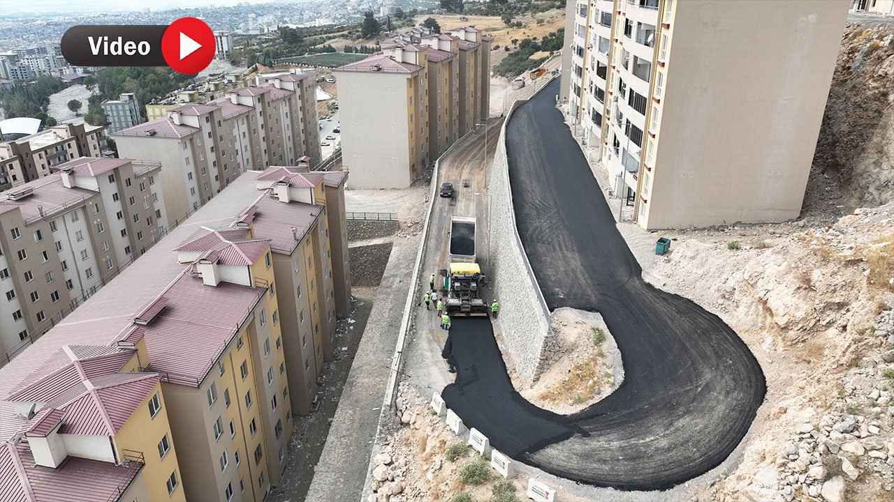 Kahramanmaraş'ta Yıldızevler Yolları Sıcak Asfaltla Buluşuyor