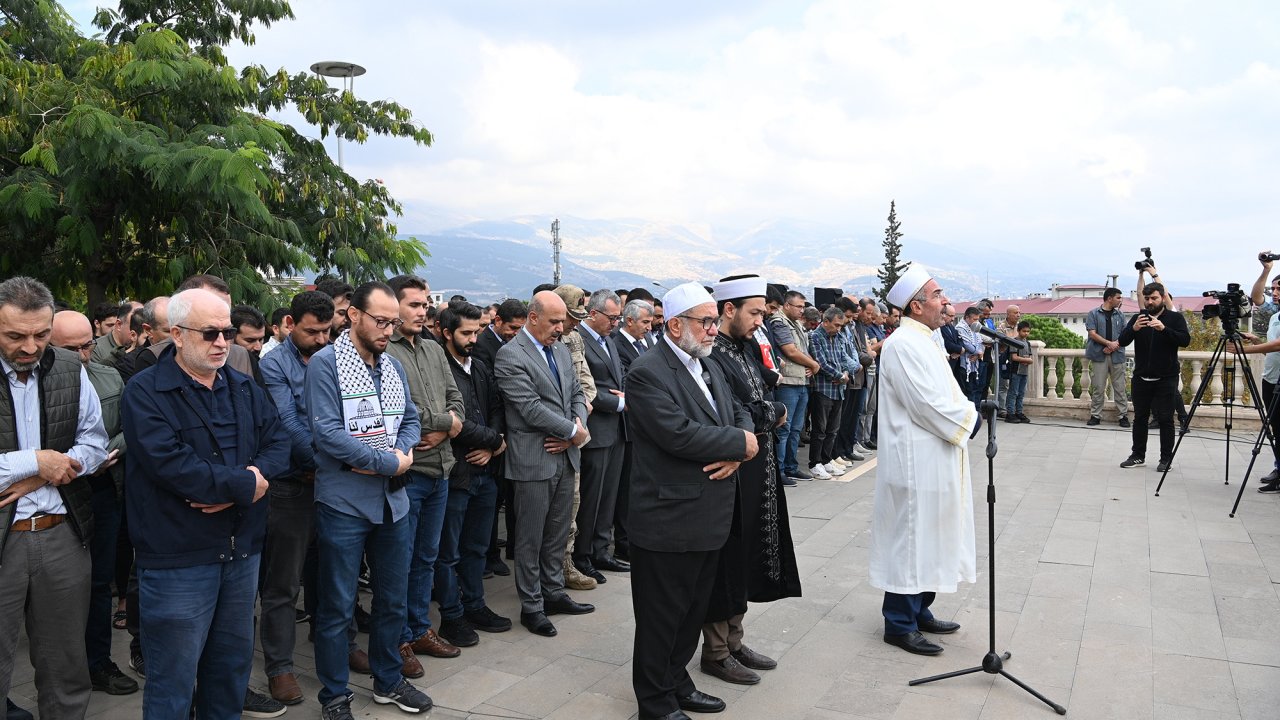 Filistin’de Hayatını Kaybedenler İçin Kahramanmaraş'ta Gıyabi Cenaze Namazı Kılındı