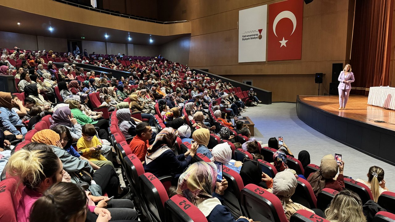 Aile Danışmanı Cesur'dan Kahramanmaraş'ta Aile Mutluluğu ve Çocuk Yetiştirme Sırları