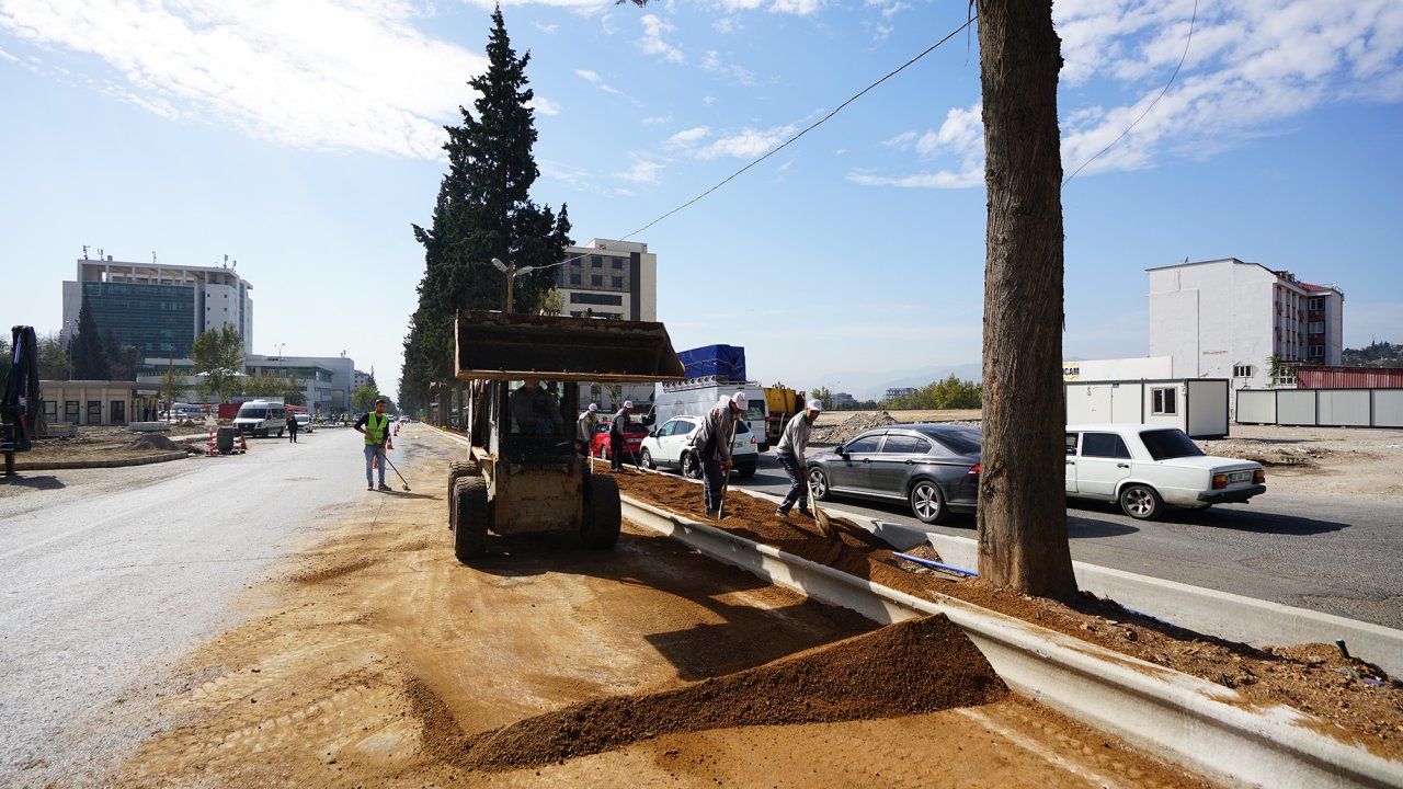 Kahramanmaraş'ın Kalbinde Değişim Rüzgarları: Azerbaycan Bulvarı Yenileniyor!