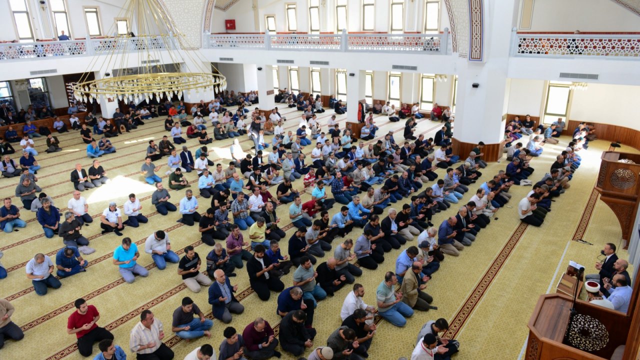 Kahramanmaraş Sütçü İmam Üniversitesi'nde Cumhuriyet'in 100. Yılında Şehitlere Özel Mevlid-i Şerif Programı!