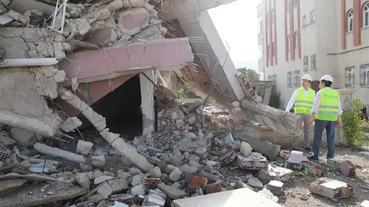 Japon Deprem Uzmanından Alarm: Kahramanmaraş'taki Binalar Tehlikede!