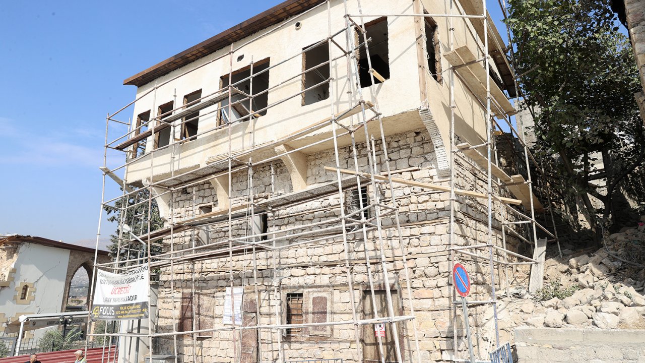 Kahramanmaraş'ta Tarih Yeniden Doğuyor: Zarar Gören Yapılar Restore Ediliyor!