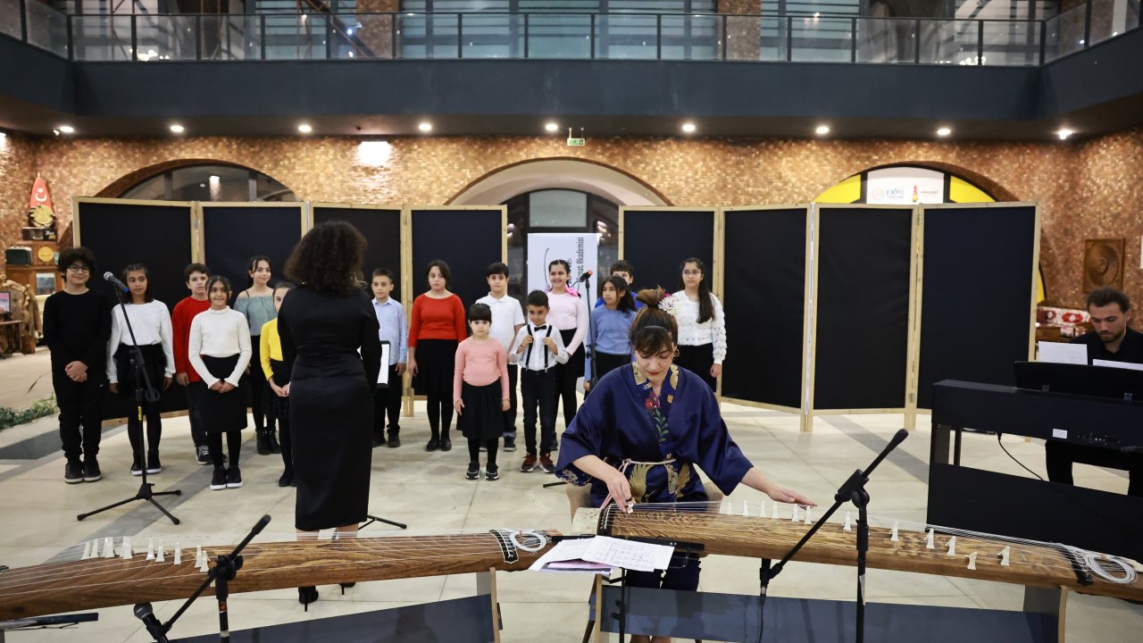 Kahramanmaraş EXPO 2023'te Japon Koto ve Türk Ezgileri Arasında Sıra Dışı Buluşma!