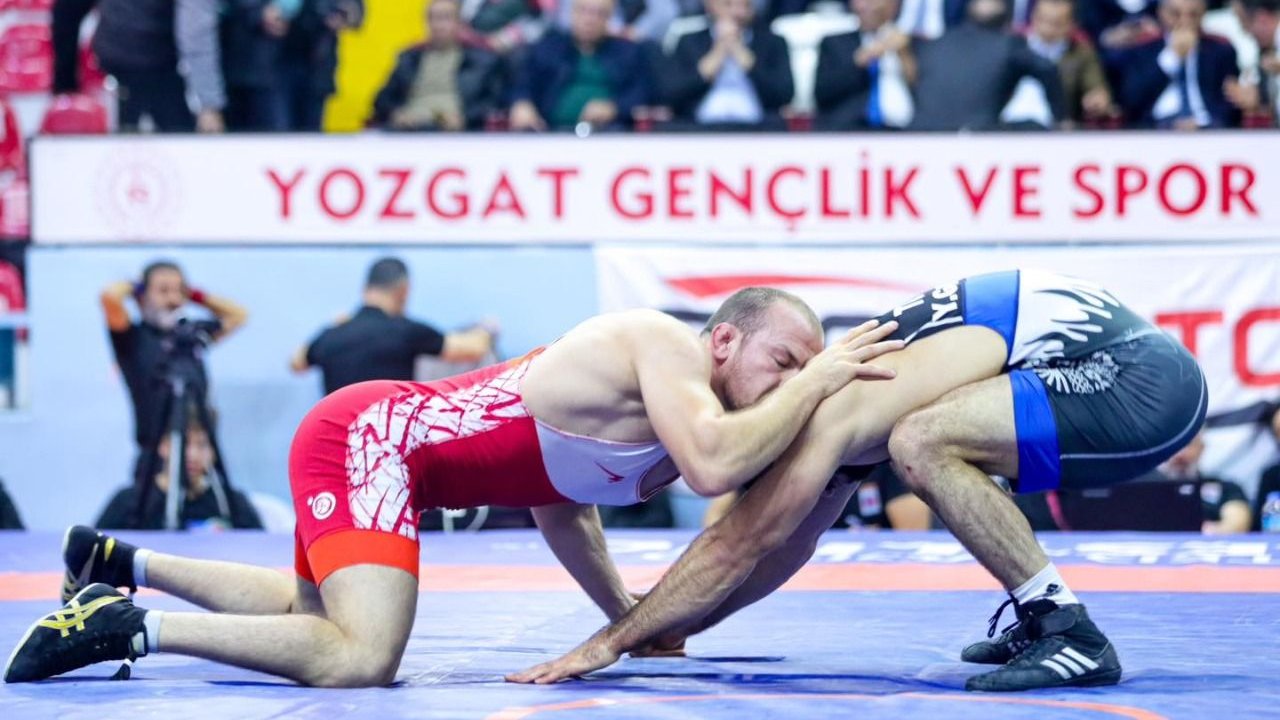 Kahramanmaraş Gücünü Gösterdi: İstiklal Spor Kulübü Yarı Finalde!