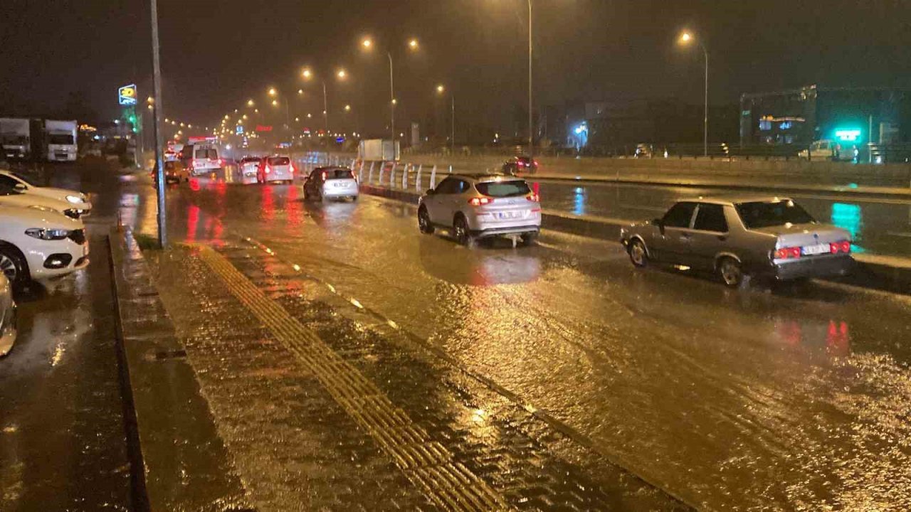 Kahramanmaraş'ta Beklenen Yağış Başladı