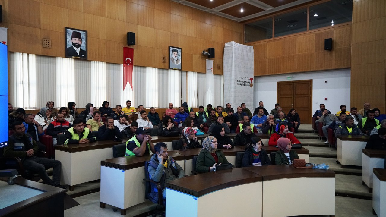 Kahramanmaraş'ta Güvenli Hizmet: Belediye Çalışanlarına Özel Eğitim!