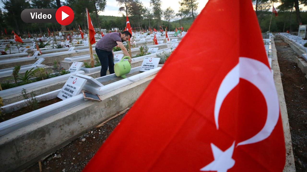 Acılı Bir Öğretmenin Hikayesi: Kahramanmaraş Depremleri ve 92 Öğrencisinin Hatırası