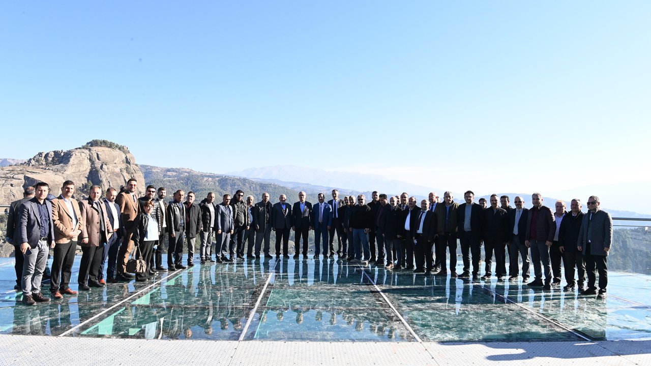 Doğa ve Eğitim Buluşuyor: Başkan Güngör, Ali Kayası'nda Öğretmenleri Ağırladı!