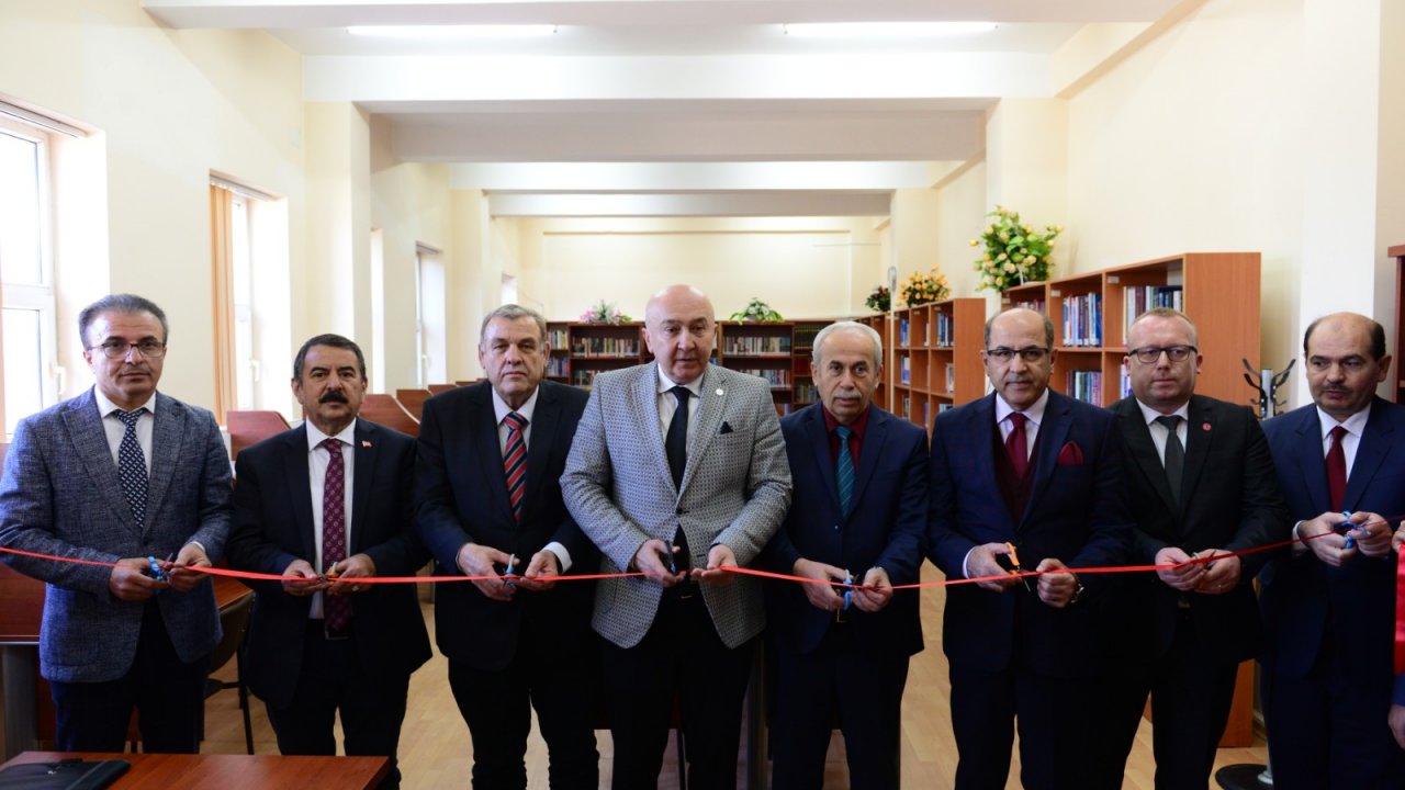 Afşin Sağlık Yüksekokulu'nda Safiye Hüseyin Elbi Kütüphanesi Hizmete Açıldı