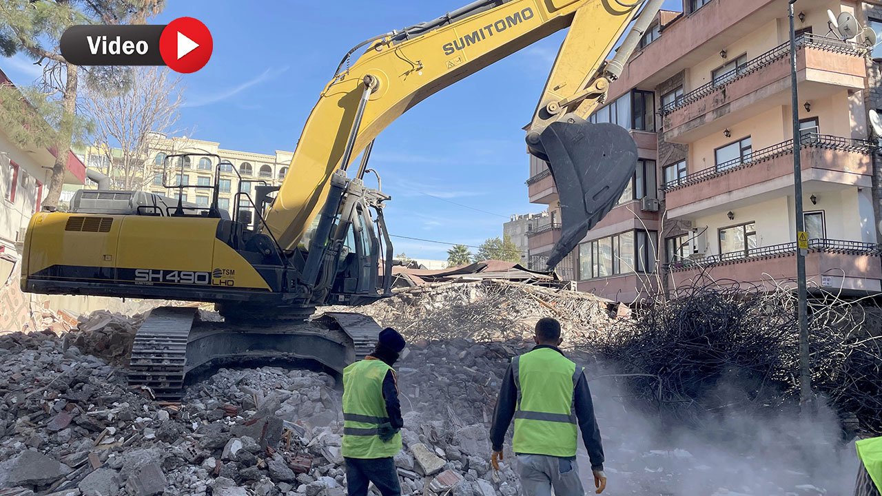 Ağır Hasarlı Binalar Yerle Bir Ediliyor! Kahramanmaraş Depremi Sonrası Toparlanma