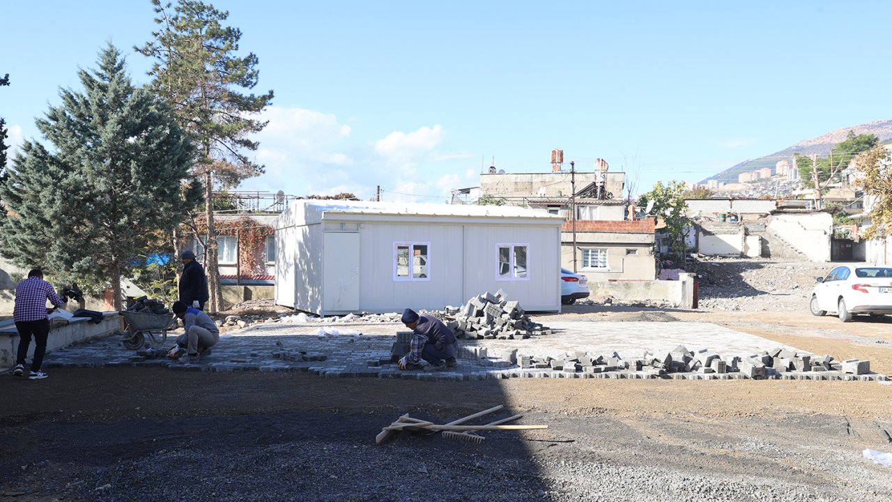 Dulkadiroğlu Belediyesi, Kayabaşı İlkokulu'nu Modern Bir Görünüme Kavuşturdu!