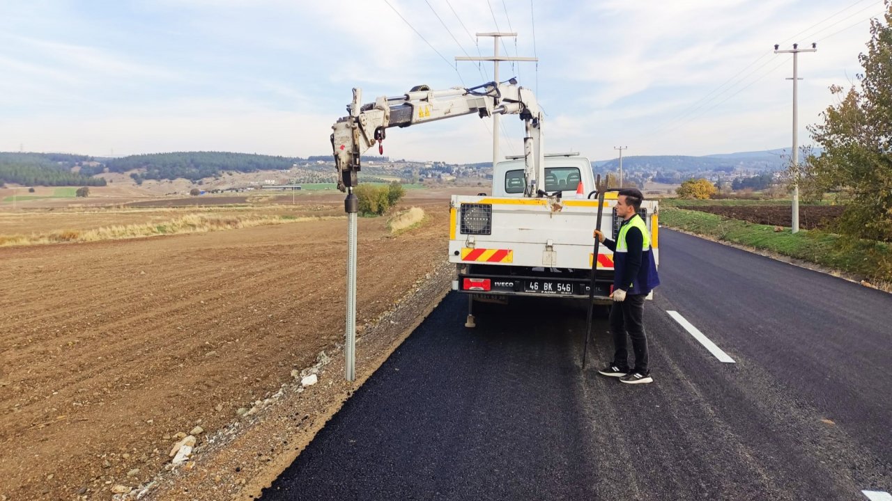 Kahramanmaraş'taki Yollar Canlanıyor: Trafik İşaretleri Yenileniyor!