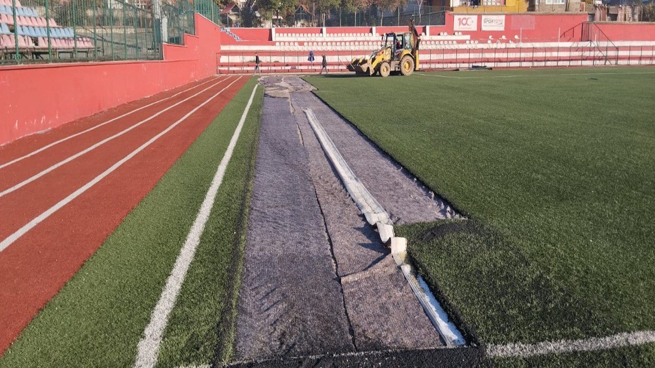 Kahramanmaraş'ta Amatör Futbolun Kalbinde Yenilik: Batıpark Sahası Yenileniyor!