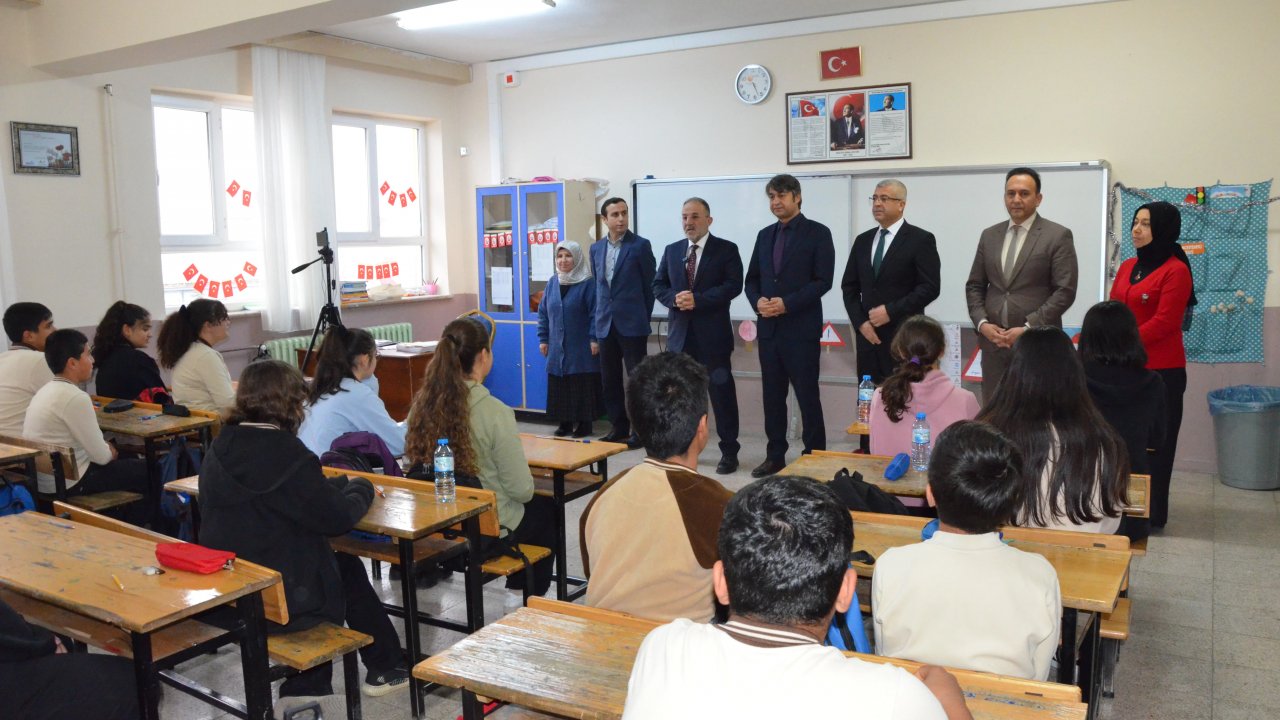 Kahramanmaraş'ta Lise ve Üniversite Sınavlara Hazırlanan Öğrencilere Destek