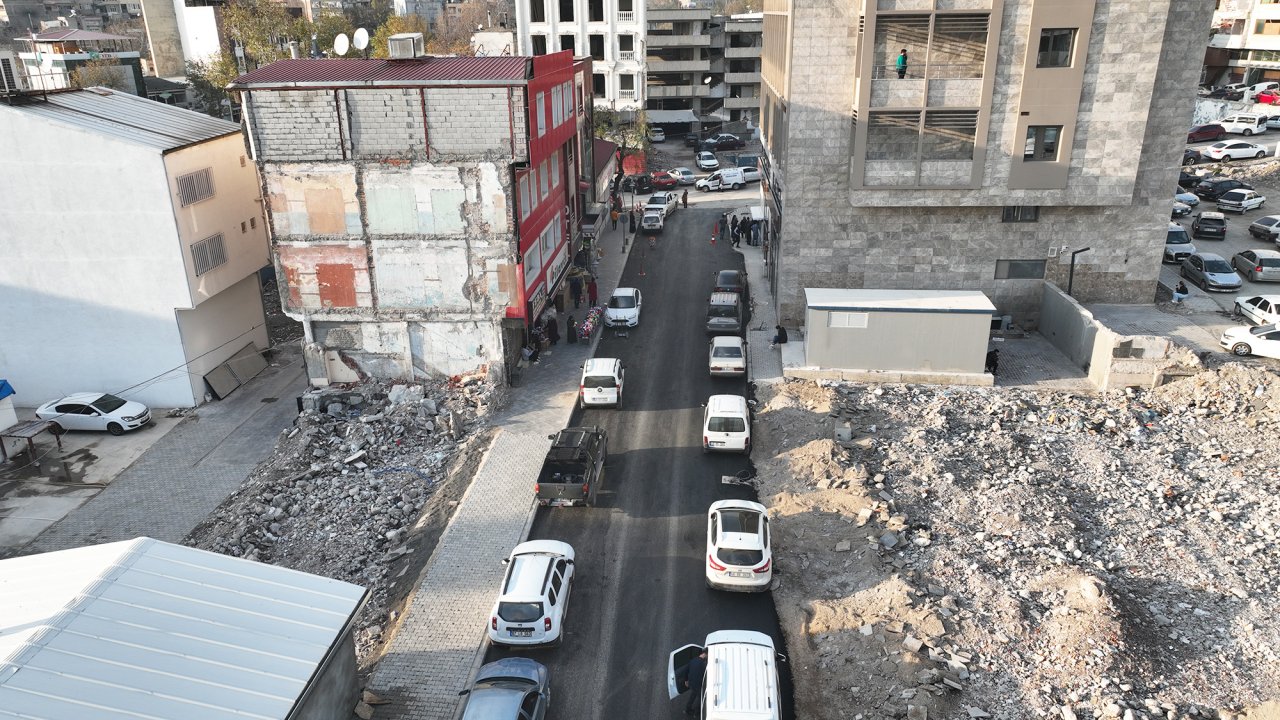 Kahramanmaraş'ta Asfalt Rüzgarı: Şehir Merkezi Yollarında Değişim!