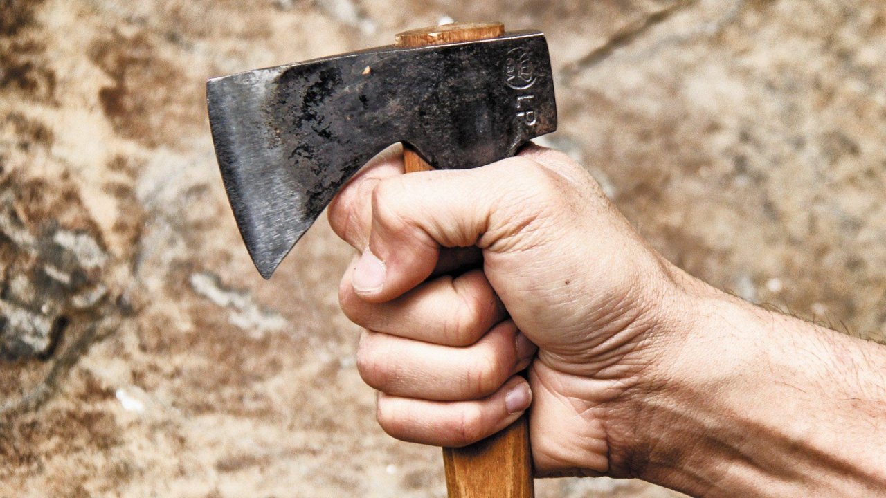 Kahramanmaraş'ta Şok Olay: 14 Yaşındaki Genç, Baltayla Babasını Öldürdü!