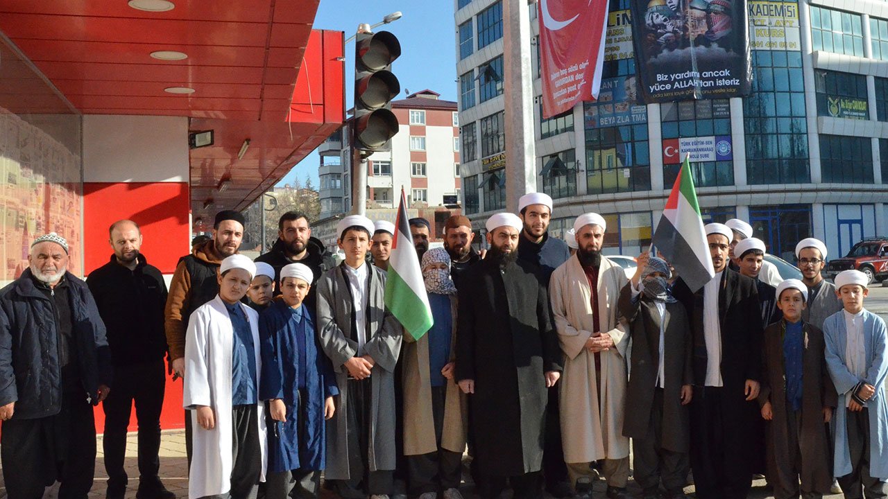 Dualarla Birleşen Ses: Kahramanmaraş'ta Şehitleri Anma ve Filistin'e Destek!