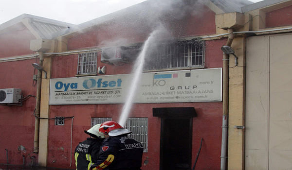 İŞYERİNDE ÇIKAN YANGIN MADDİ HASARA NEDEN OLDU